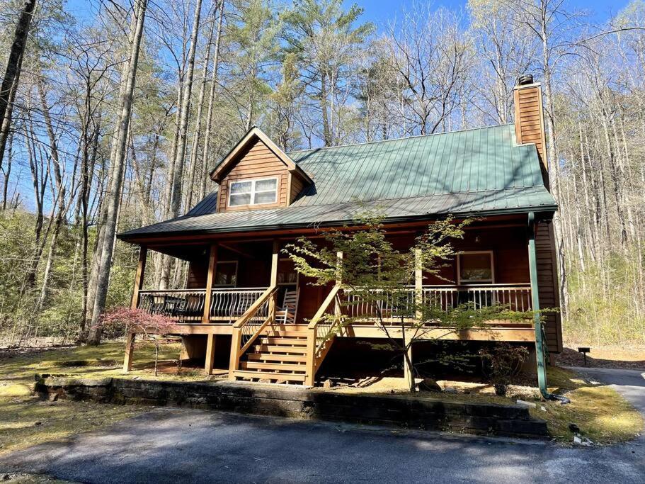 2 Bed Cabin Hot Tub Close To Helen #16 Экстерьер фото